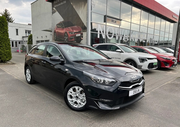 Kia Ceed cena 111900 przebieg: 6, rok produkcji 2023 z Urzędów małe 379